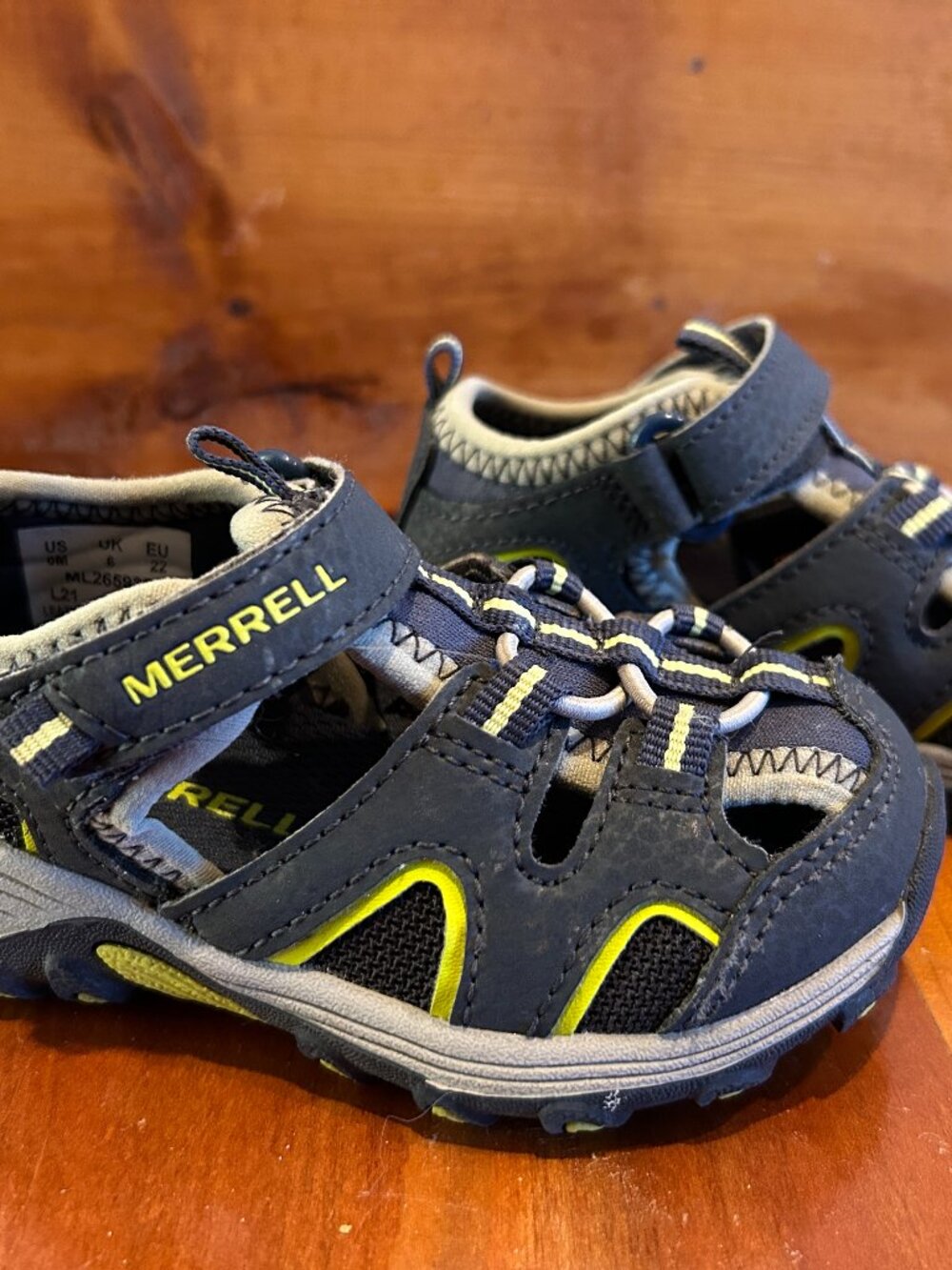 6T Merrell Hiking Sandal